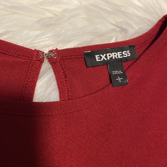 5 for $25🎈 Express deep red top - Picture 3 of 5
